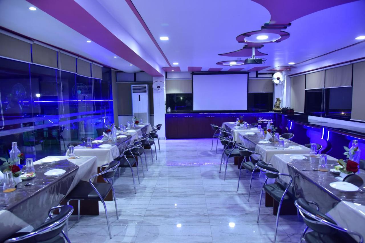 فندق Le Leisure Allāhābād Junction المظهر الخارجي الصورة